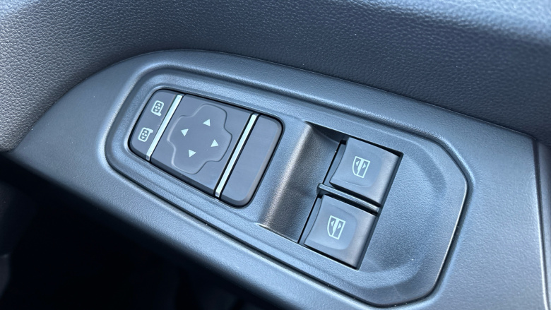 Nissan Primastar 30 L1 Diesel 2.0 dCi 150ps H2 Acenta Van